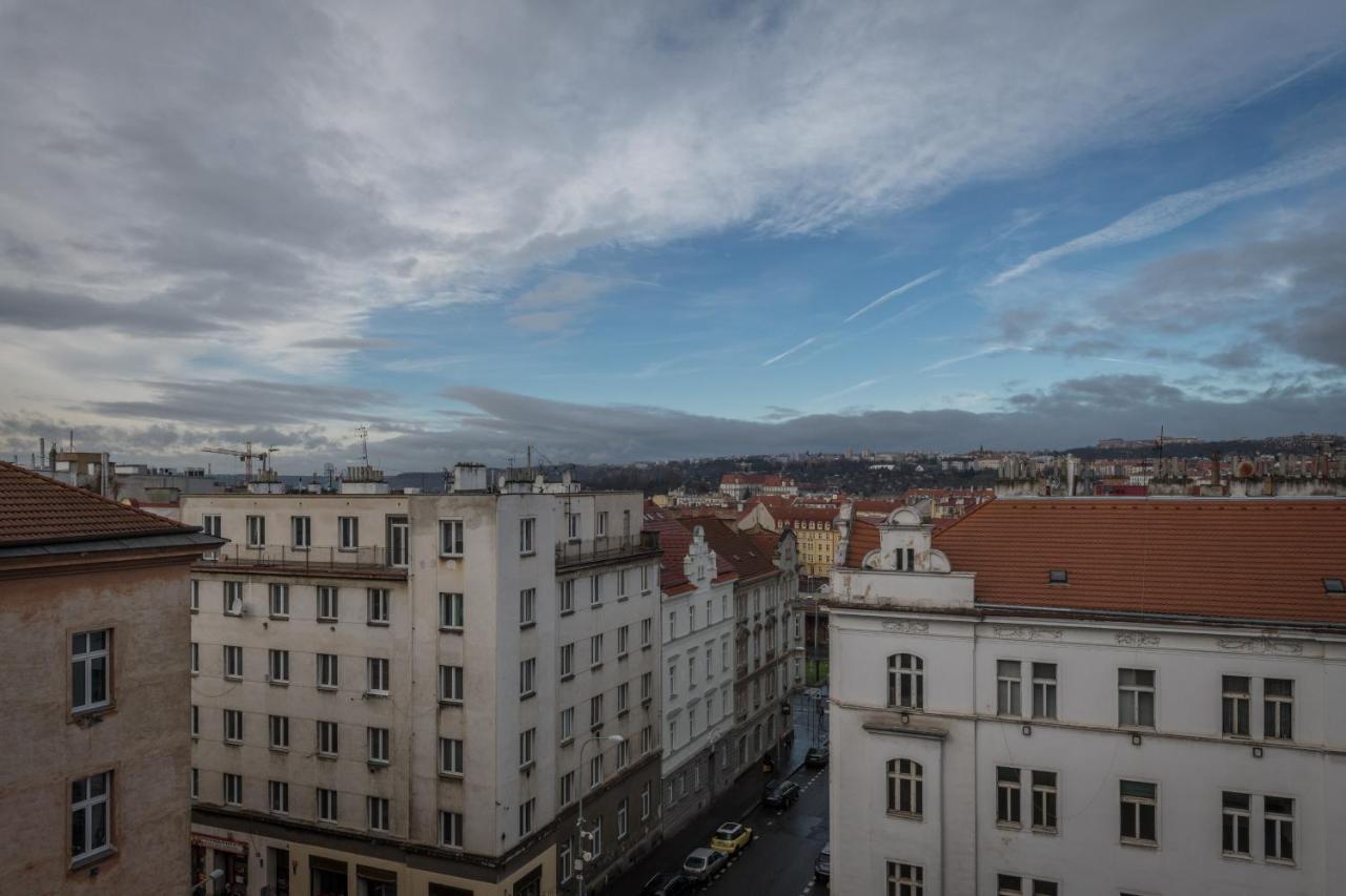 Apartamento Fully Renovated Stylish Duplex In A Convenient Location Praga Exterior foto